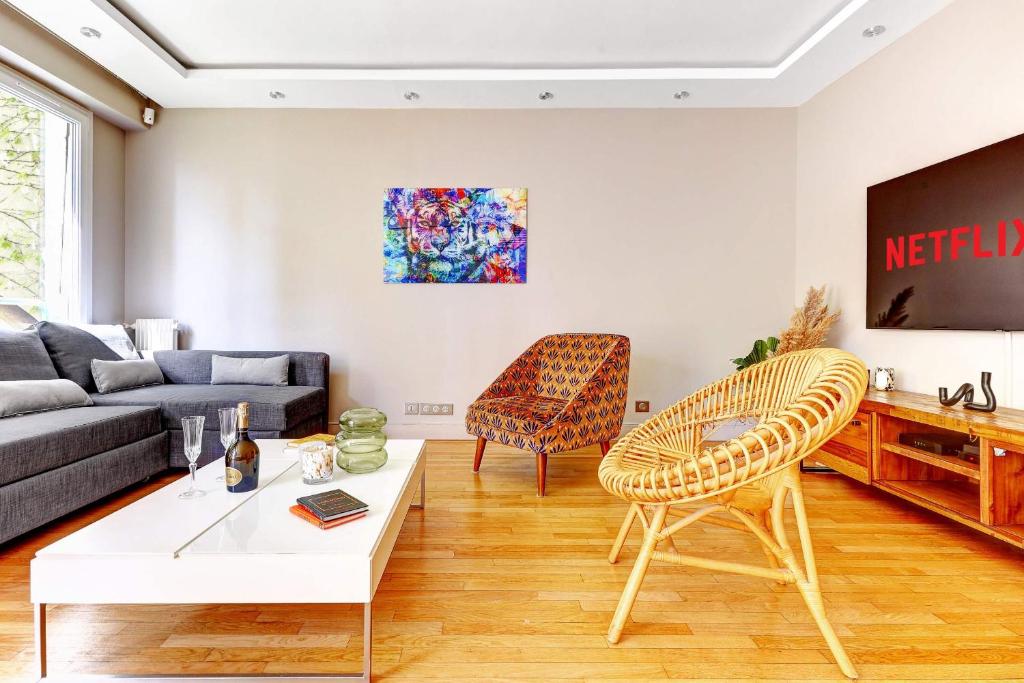 BM-Appartement chic avec terrasse - Champs-Elysees - 5