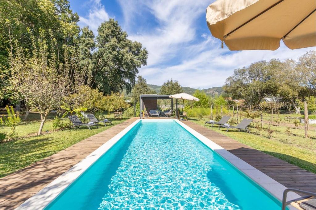 Nature Escape with Pool & BBQ, Viana do Castelo