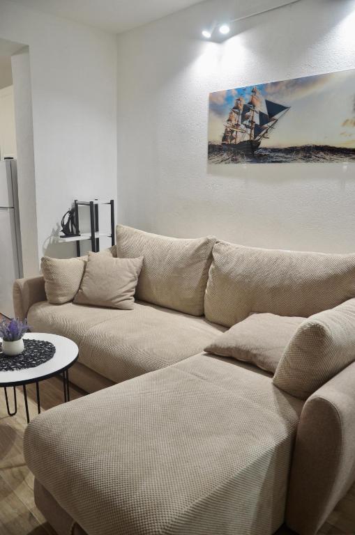 Cozy one bedroom apartment with parking - 5