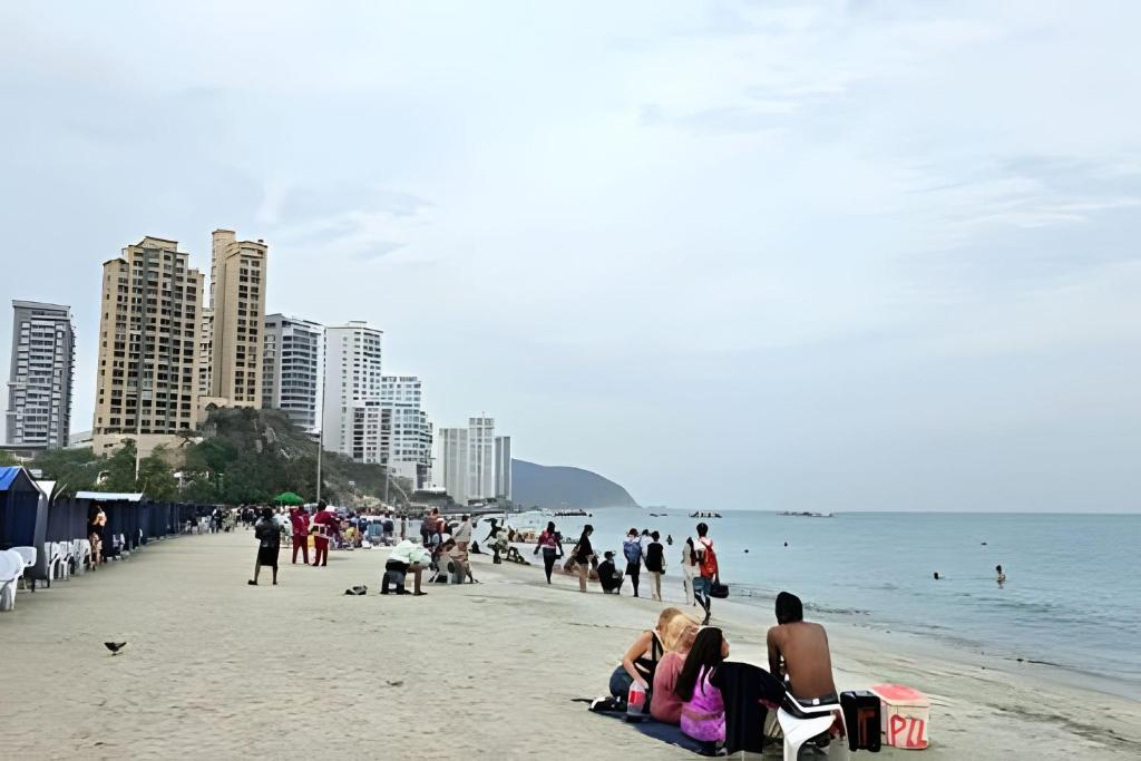 Apartamento playa del Rodadero parqueadero gratis - 5