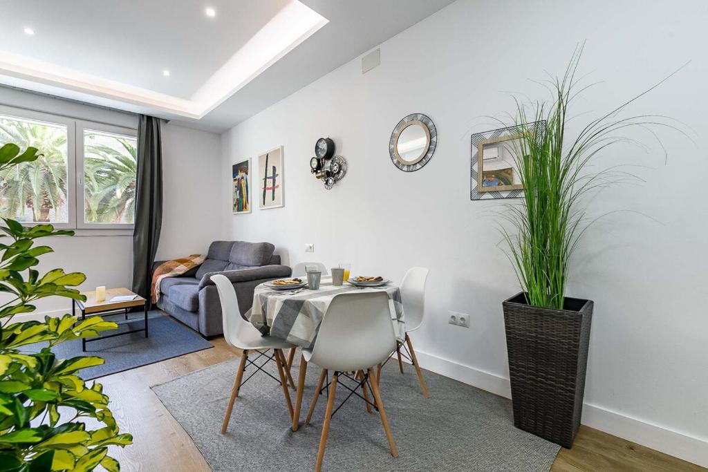 Cozy Studio City Center Soho by TuriVida - 4