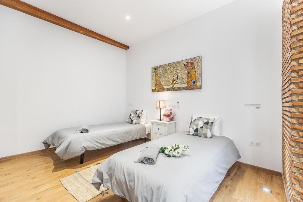 Premium Bright Apt Historic Center by TuriVida - 5