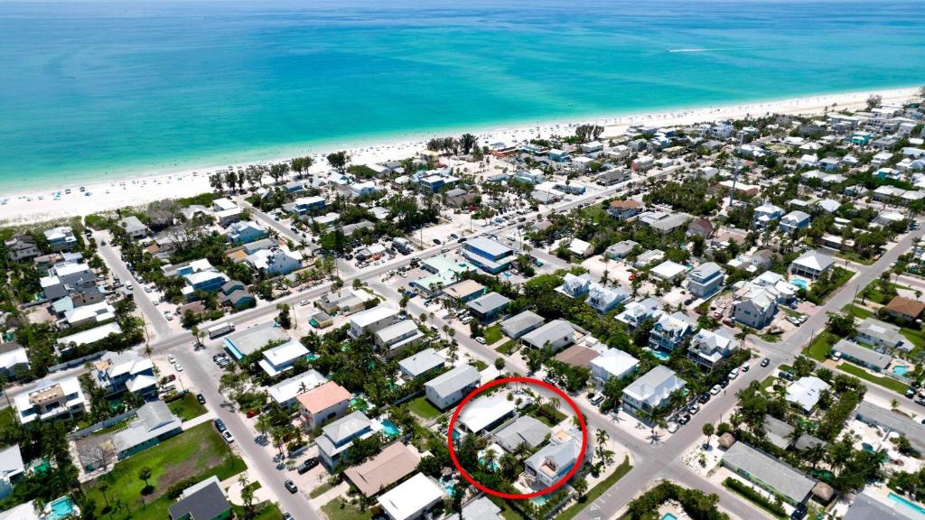 Coastal Cottage, Anna Maria