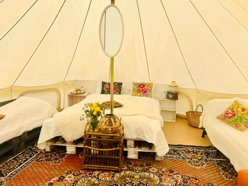 Muhu Leeni Glamping, hotel in Kuivastu