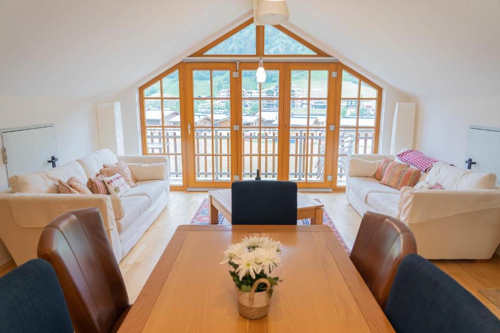 Eva 5 by SMR Rauris Apartments - inc Spa and near Gondola, Rauris