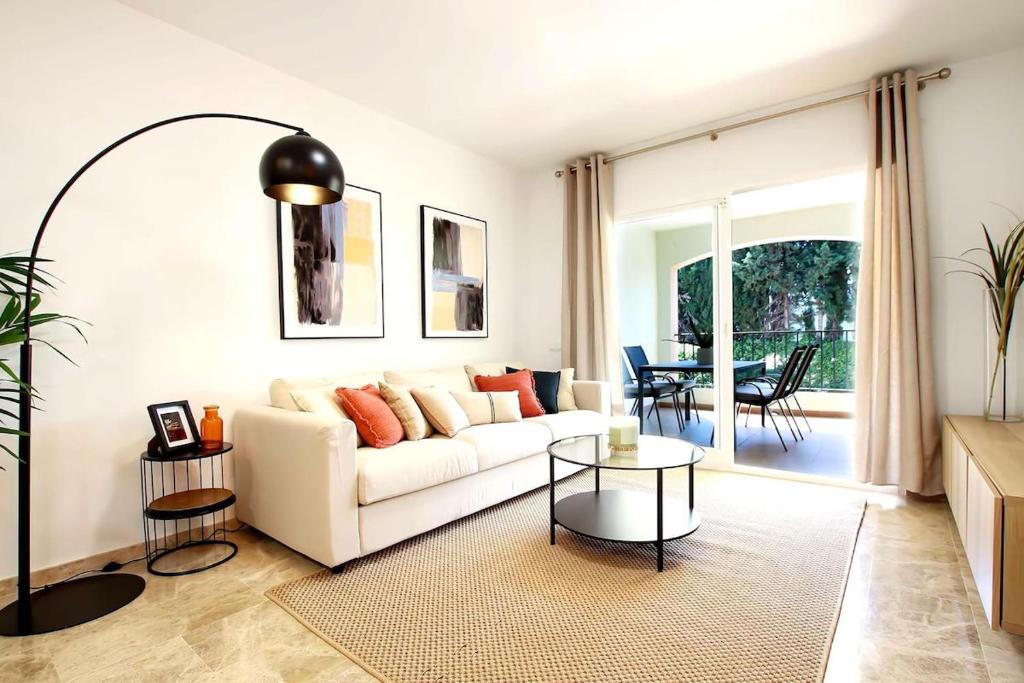 Luxury App. A 2 MIN de Puerto Banus, Marbella