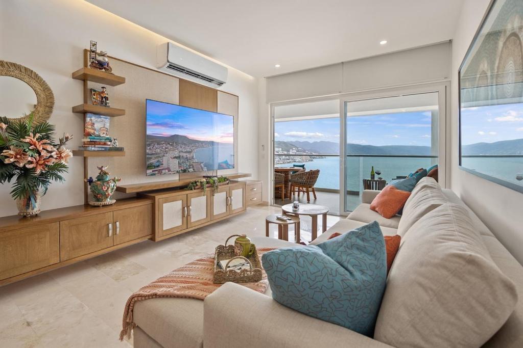 Harbor NT2507 by Moikkarentals, Puerto Vallarta