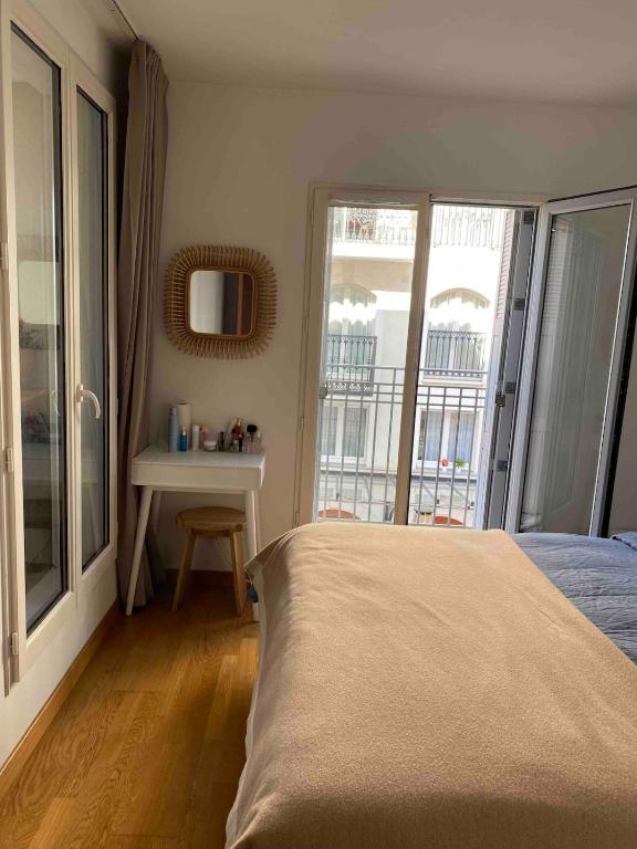 Apartment on Place des Marquises, Arcachon - 4