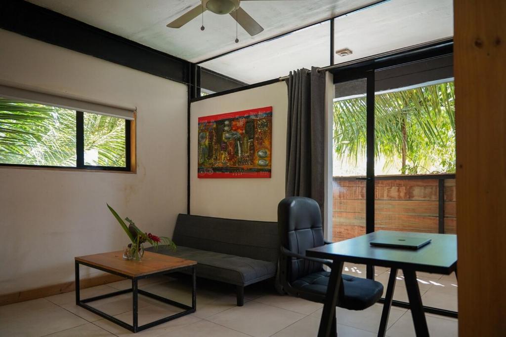 VED Beach Apt 4 - Steps to the Beach, Playa Santa Teresa