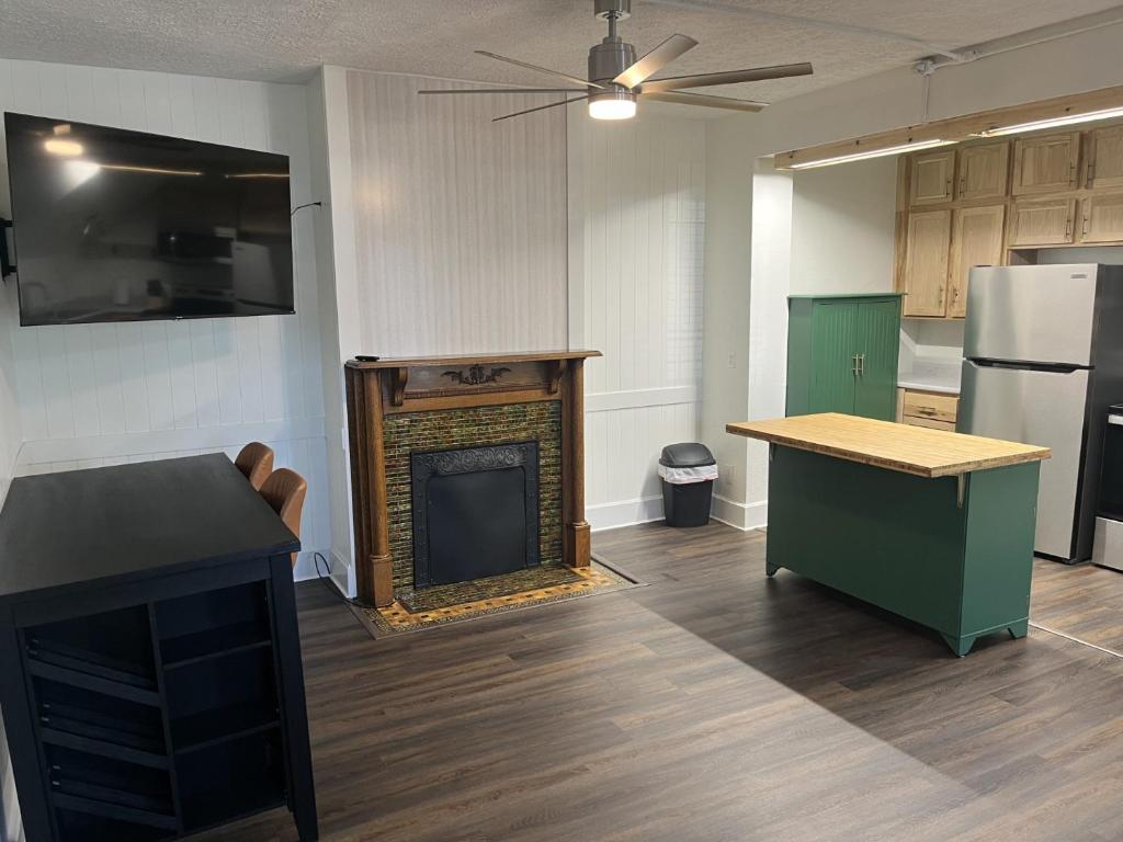 Apartment in Newark, Newark