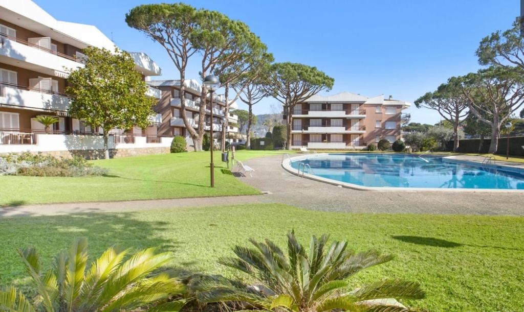 Apartment in Calella de Palafrugell with a pool and parking - 5