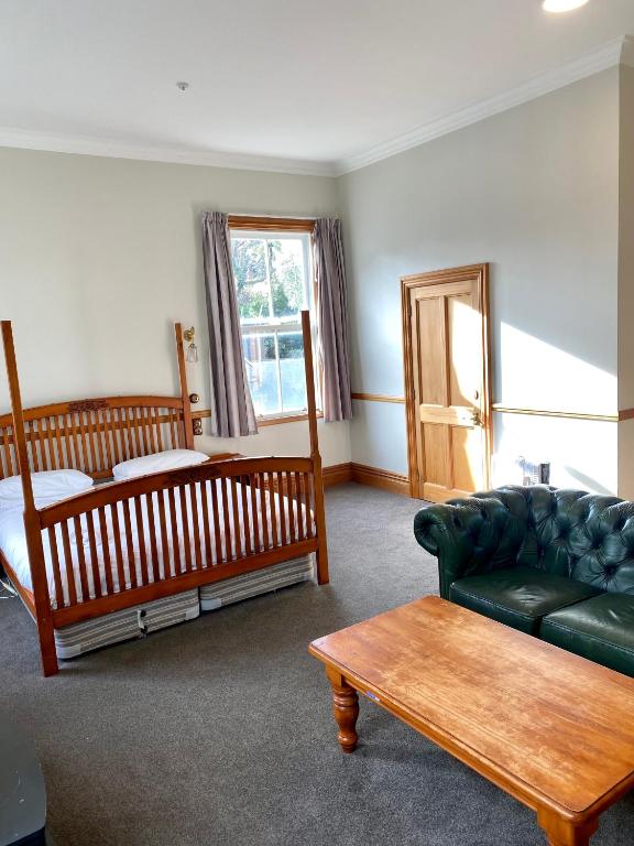 Wellington Shepherds Arms Hotel Additional