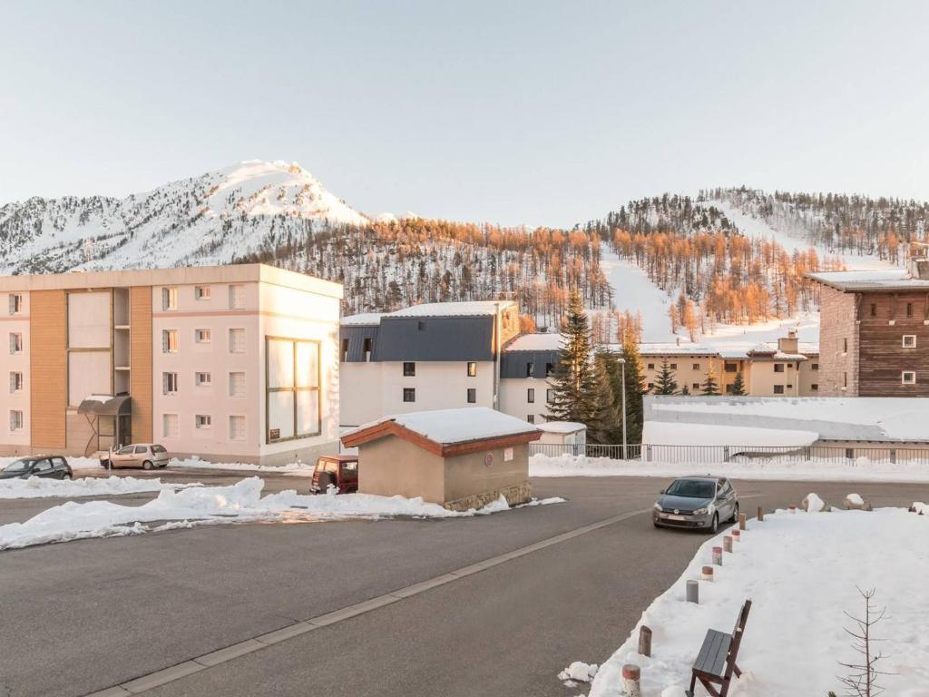 Appartement 6 pers. à Montgenèvre avec Parking - FR-1-330D-143 - 2