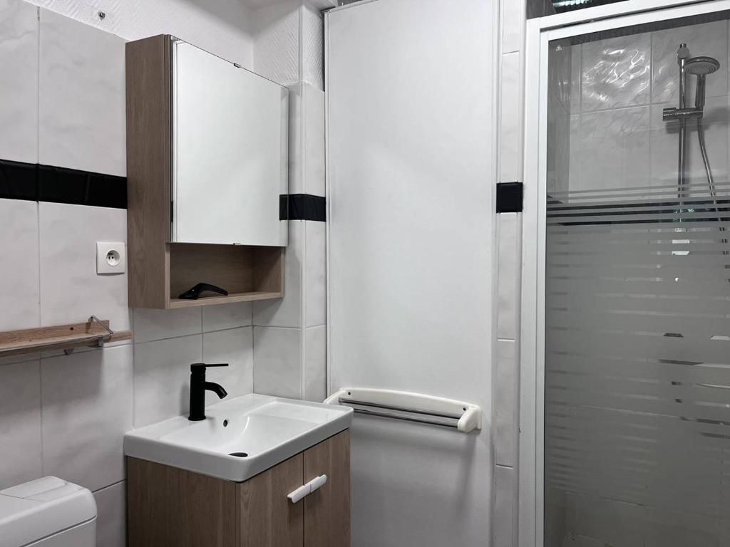 Rénové, balcon, centre Cauterets - FR-1-812-140 - 4