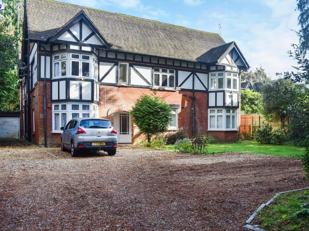 Flat 2, Langtry Apartment, Bournemouth