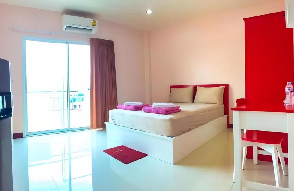 V-House Hotel