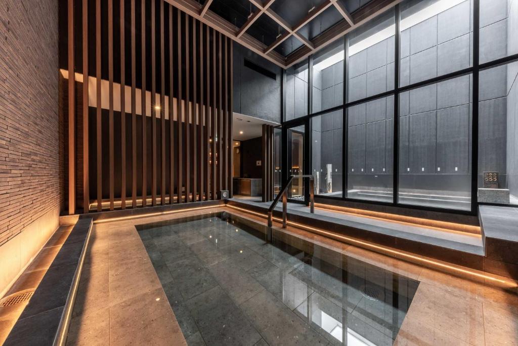 諾佐飯店 (Nozo Hotel)