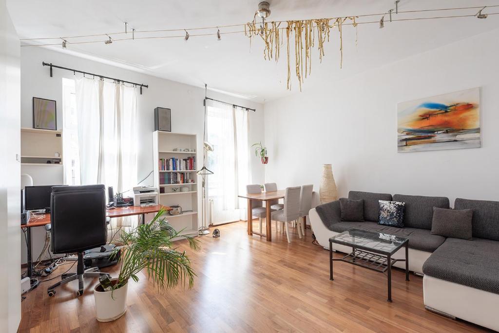Grün, ruhig und zentral, großes Apartment mit Grünblick, Vienna