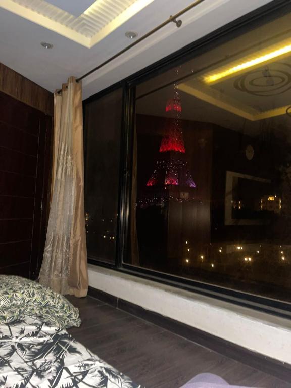 Eiffel Tower Facing Apartment, Lahore