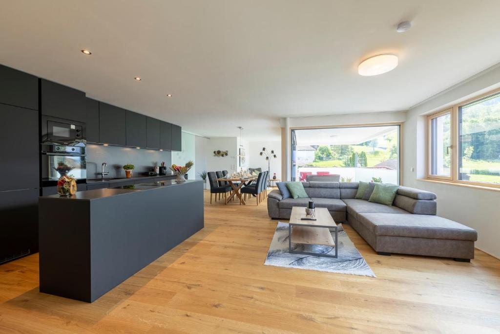 Bodensee Bergblick Suite, Lochau