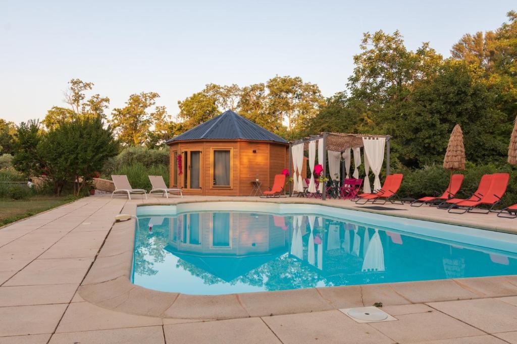 Douceur des Mées, Les Mées