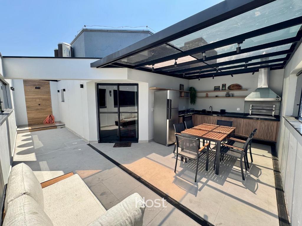 Cobertura com A/C e Churrasqueira a 700m da Praia, Ubatuba