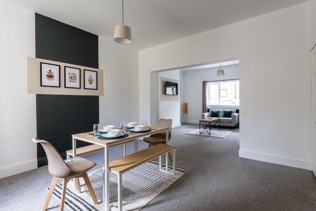 The Work & Rest House Barnard 3br, Blyth