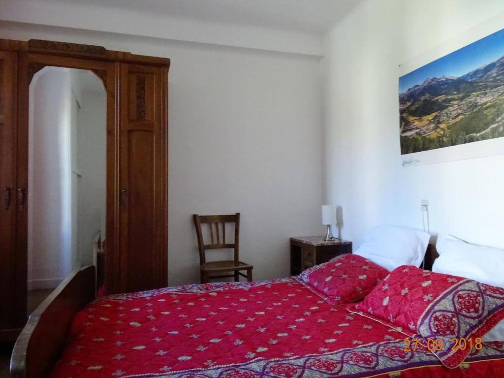 Appartement 2 chambres avec balcon et vue sur montagnes - 5