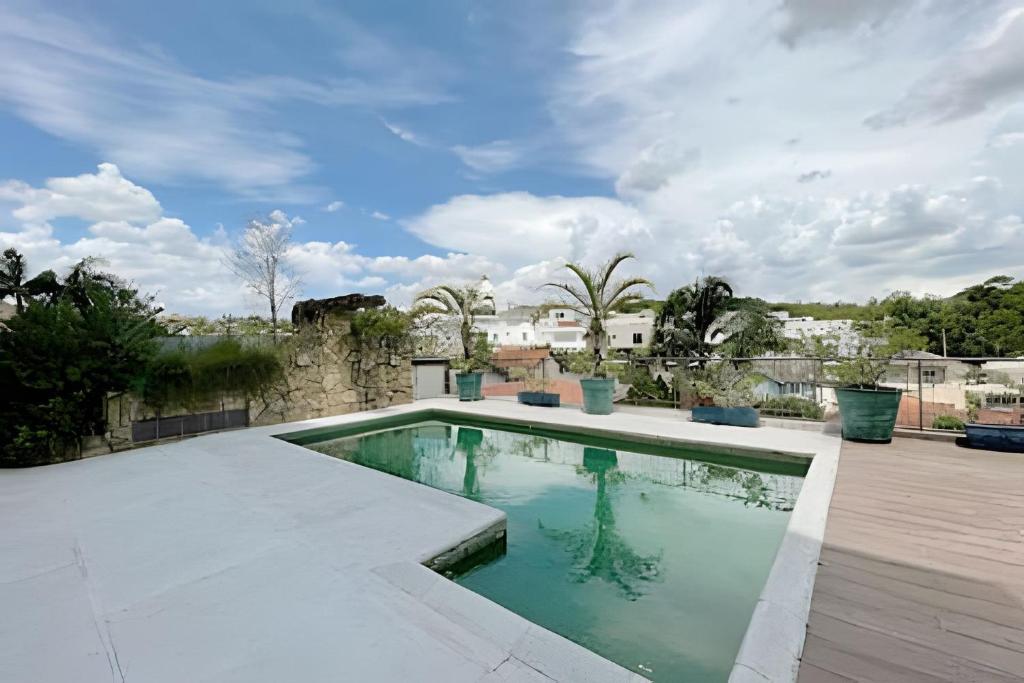 Mansão com Piscina | Conforto e Exclusividade, Cotia