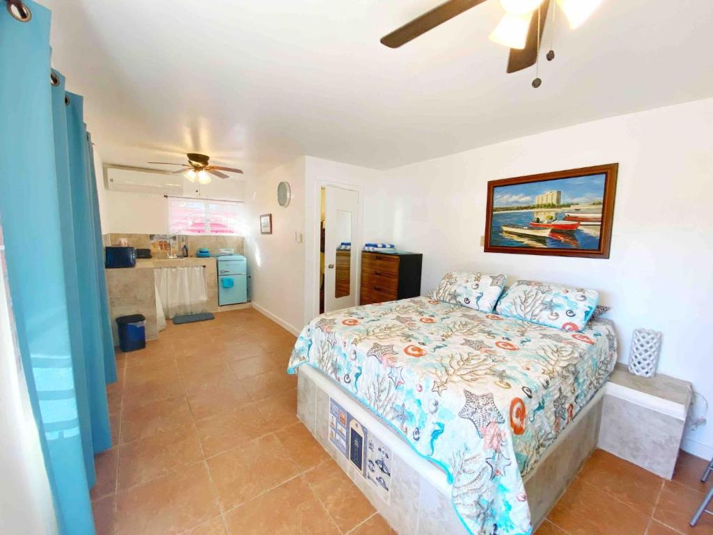 Charming Studio by Sandy Beach - Affordable & Private, Rincón