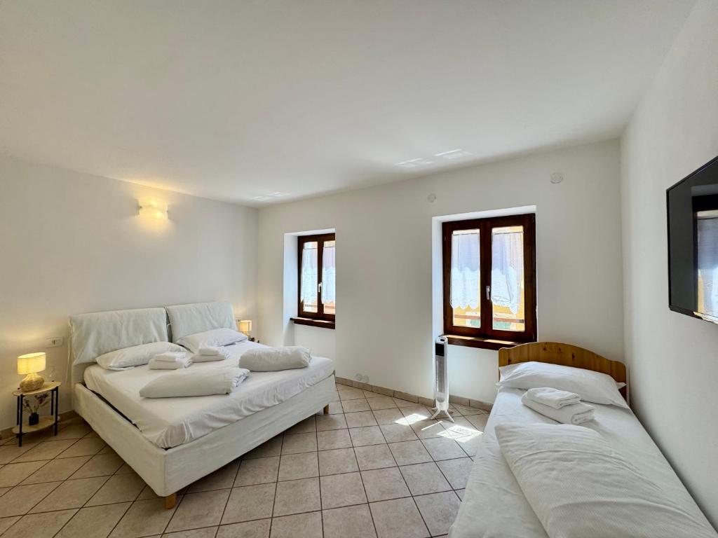 1Dest - Riva Essence - 4