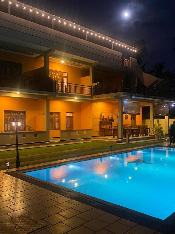 Exterior view, Woodnest Saayoo Resort in Negombo