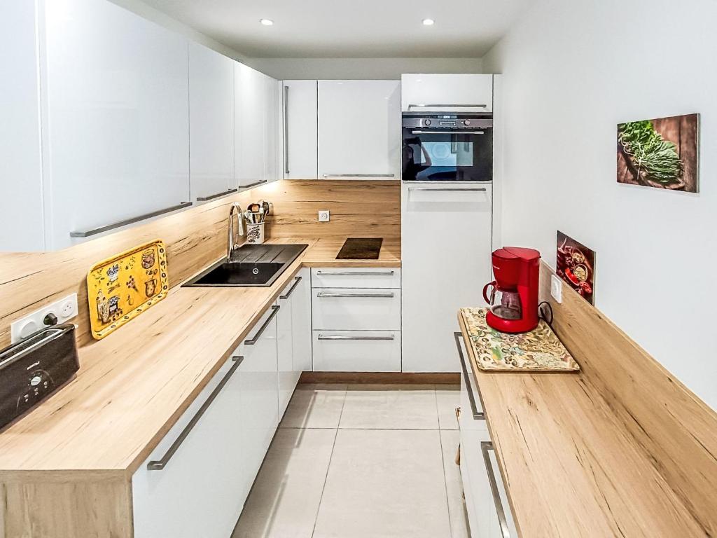 Apartment Le Vieux Port-2 by Interhome - 2