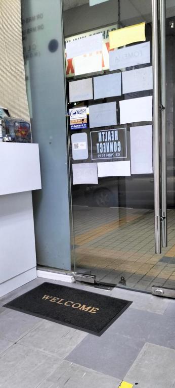 Housing Help, Kepala Batas