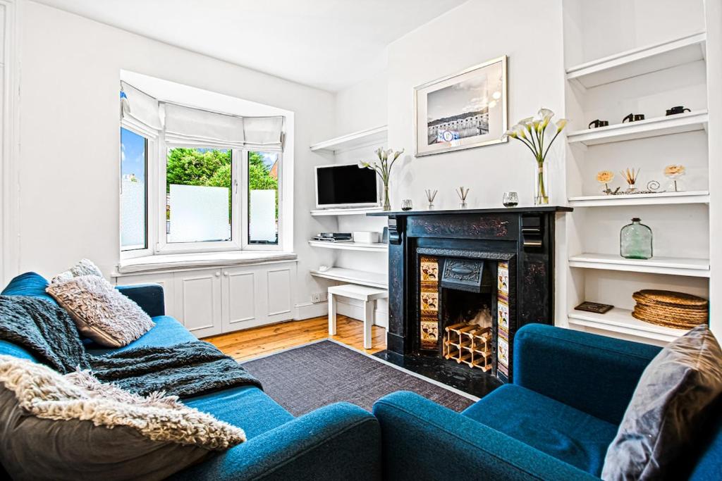 Bakersfield Retreat, Henley on Thames