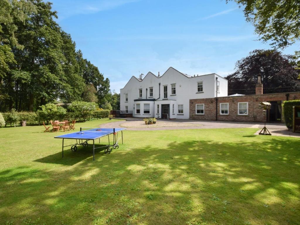 4 Bed in Elvington 55738, Elvington