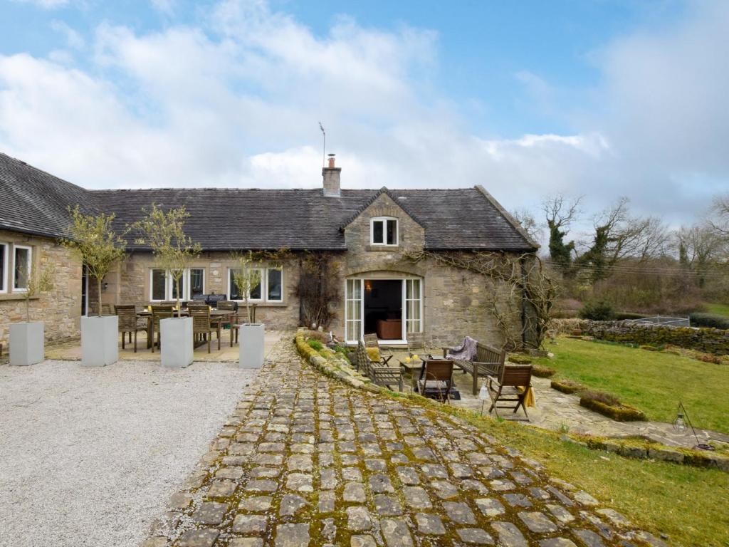 5 Bed in Thorpe 85565, Thorpe