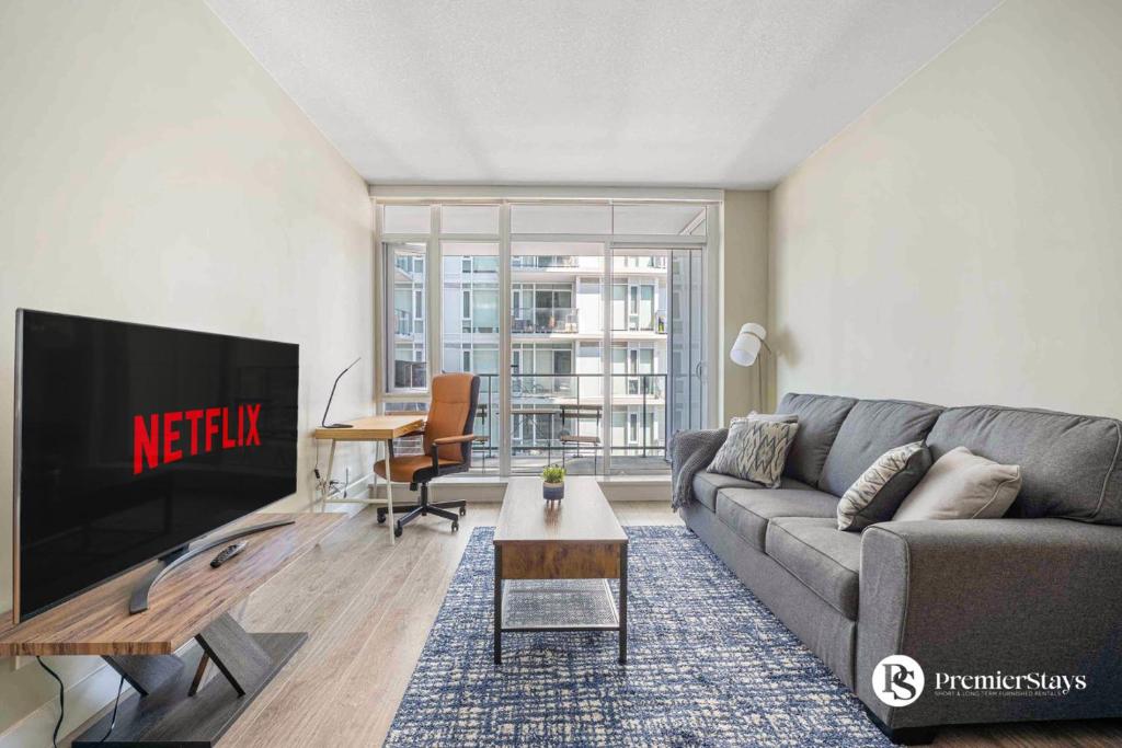 31st Floor High Rise 1 Bedroom with Sofa Bed Apartment at The Guardian South, Calgary