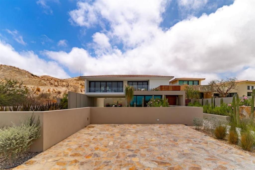 Cozy Lux Villa with Pool and Jacuzzi, near Golf Course - 5