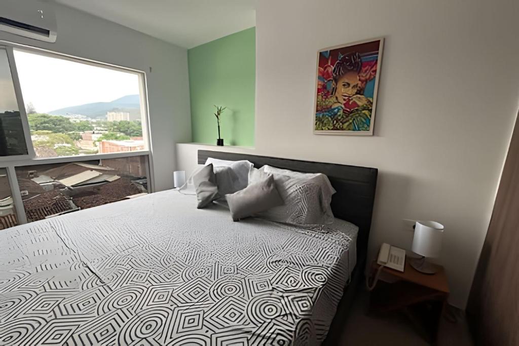 Piscina, jacuzzi y vista 360, en La Flora, Cali - 5