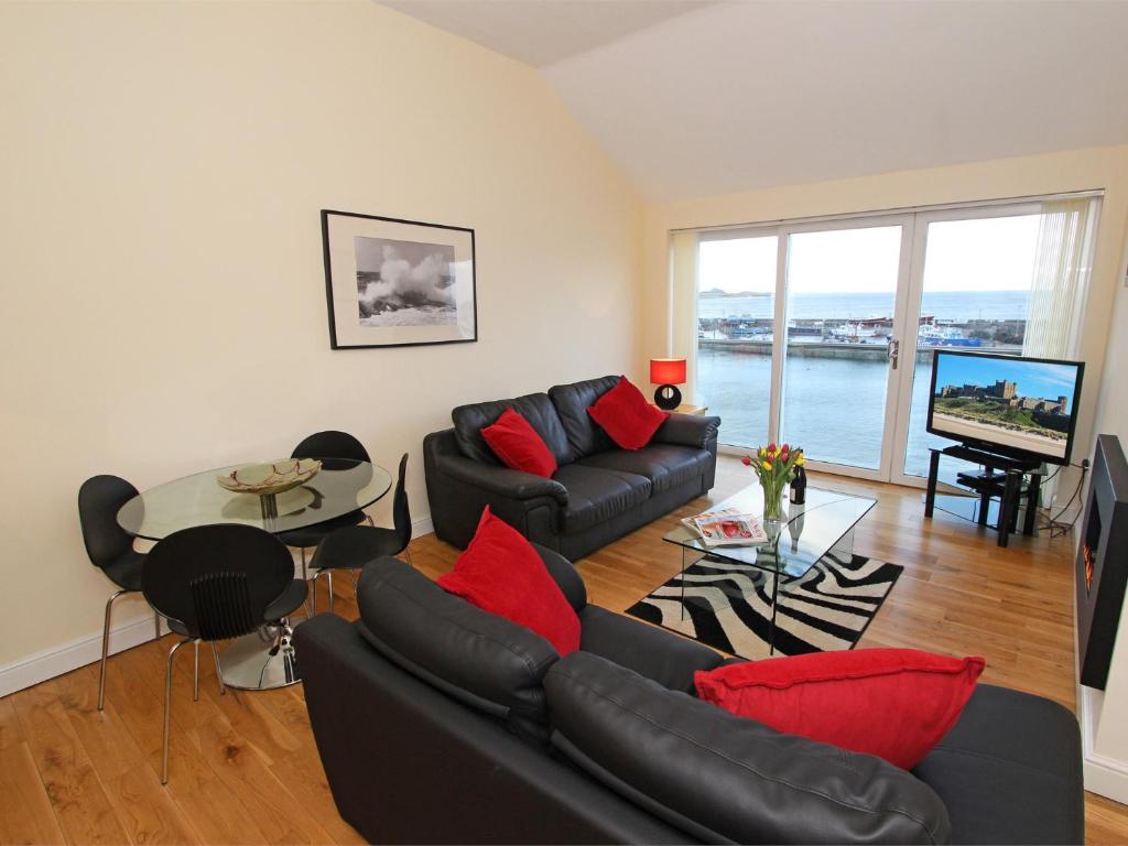 2 Bed in Seahouses CN198, Seahouses