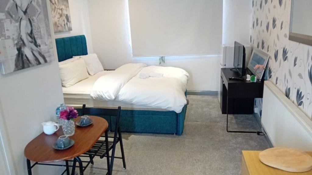 Eastern Bridge Rooms, Spinney Hill