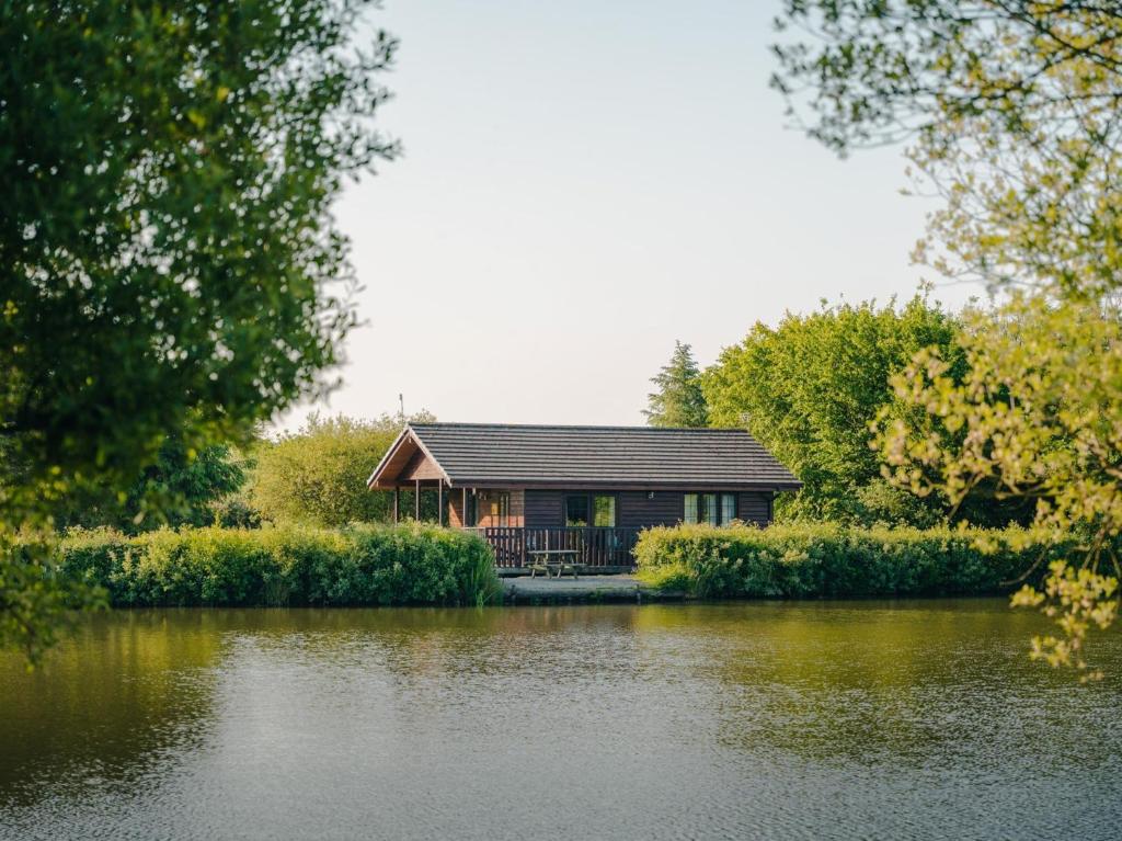 2 Bed in Clovelly 00357, Clovelly