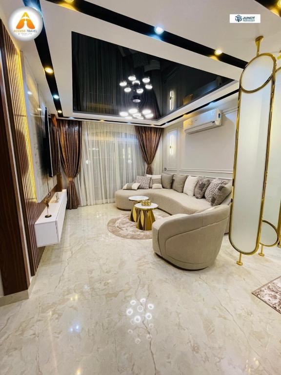 Stylish & Trendy, Káhira