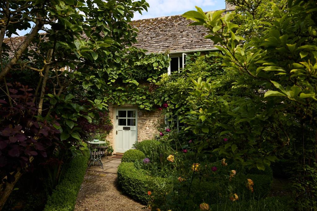 Cotswolds Escape, Southrop