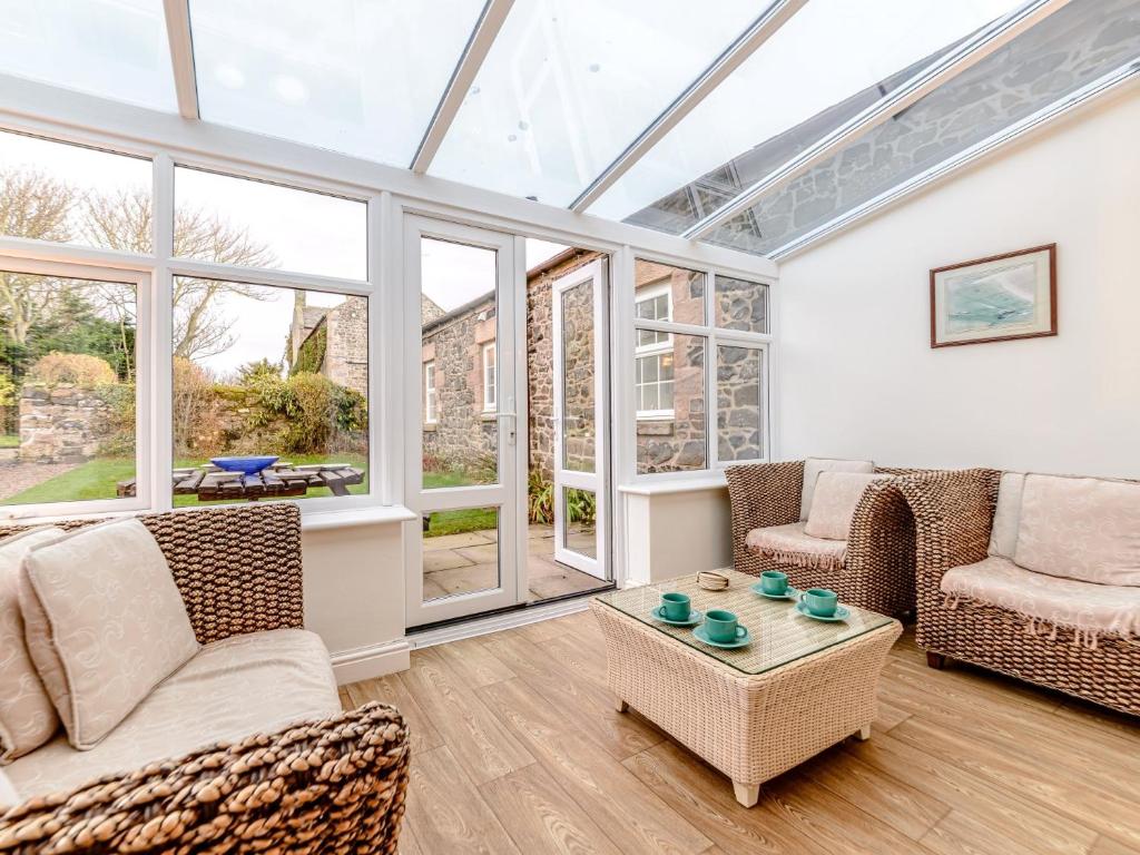 2 Bed in Newton-by-the-Sea 80482, Newton by the Sea