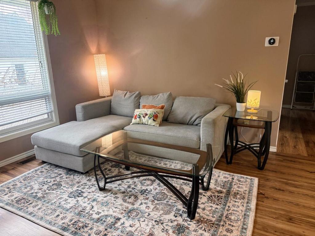 Single level Cottage Style, Chatham