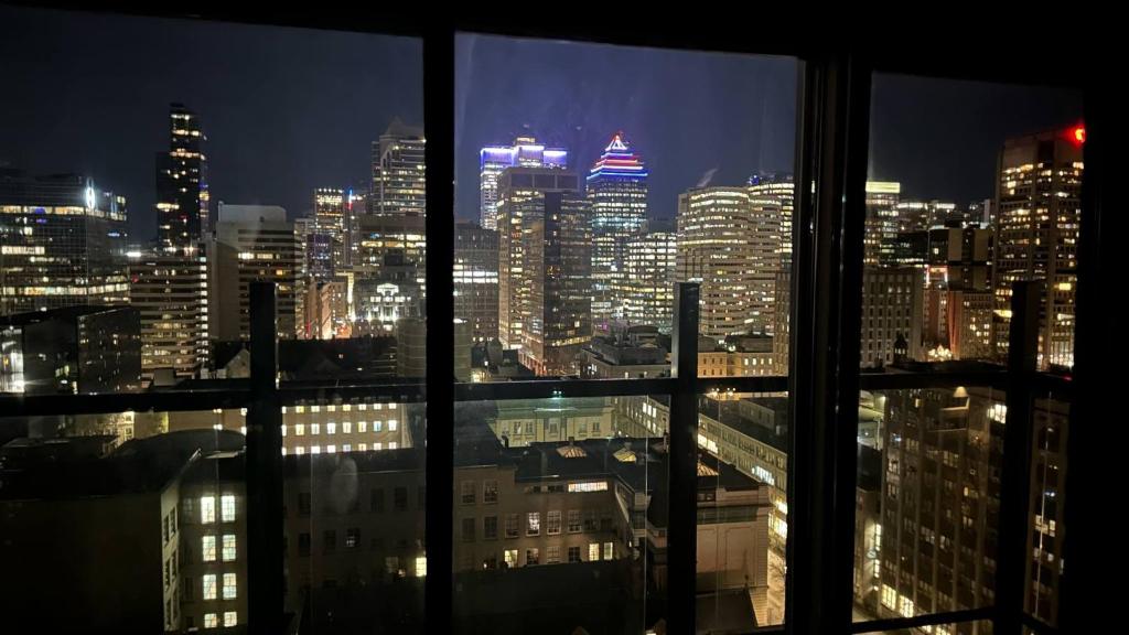 Great view 1BDRM APTR in heart of Montreal DWTN, Montréal
