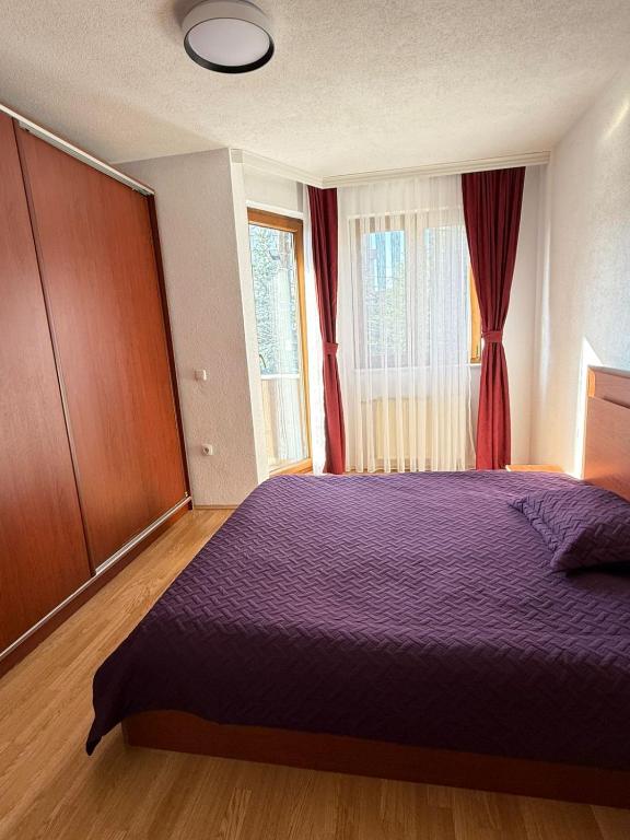 Blendi's Apartment, Priština