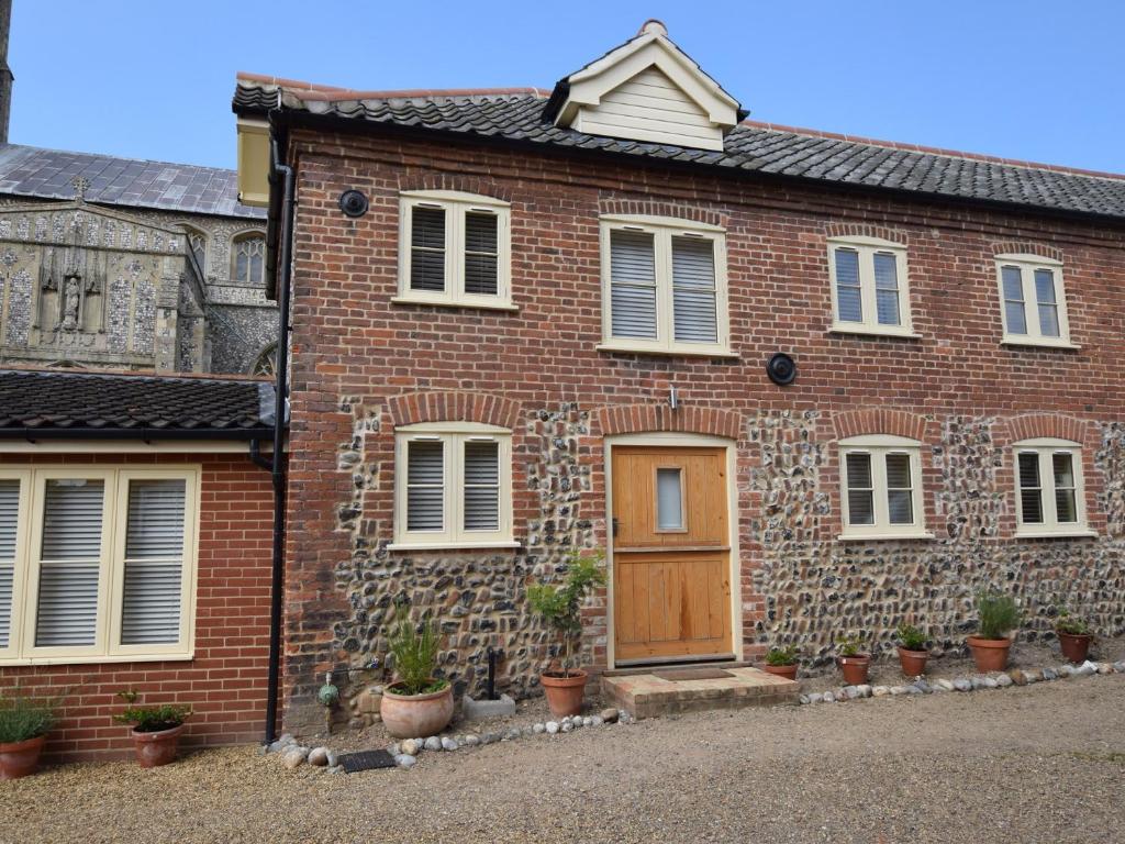 2 Bed in Wroxham 29570, Worstead